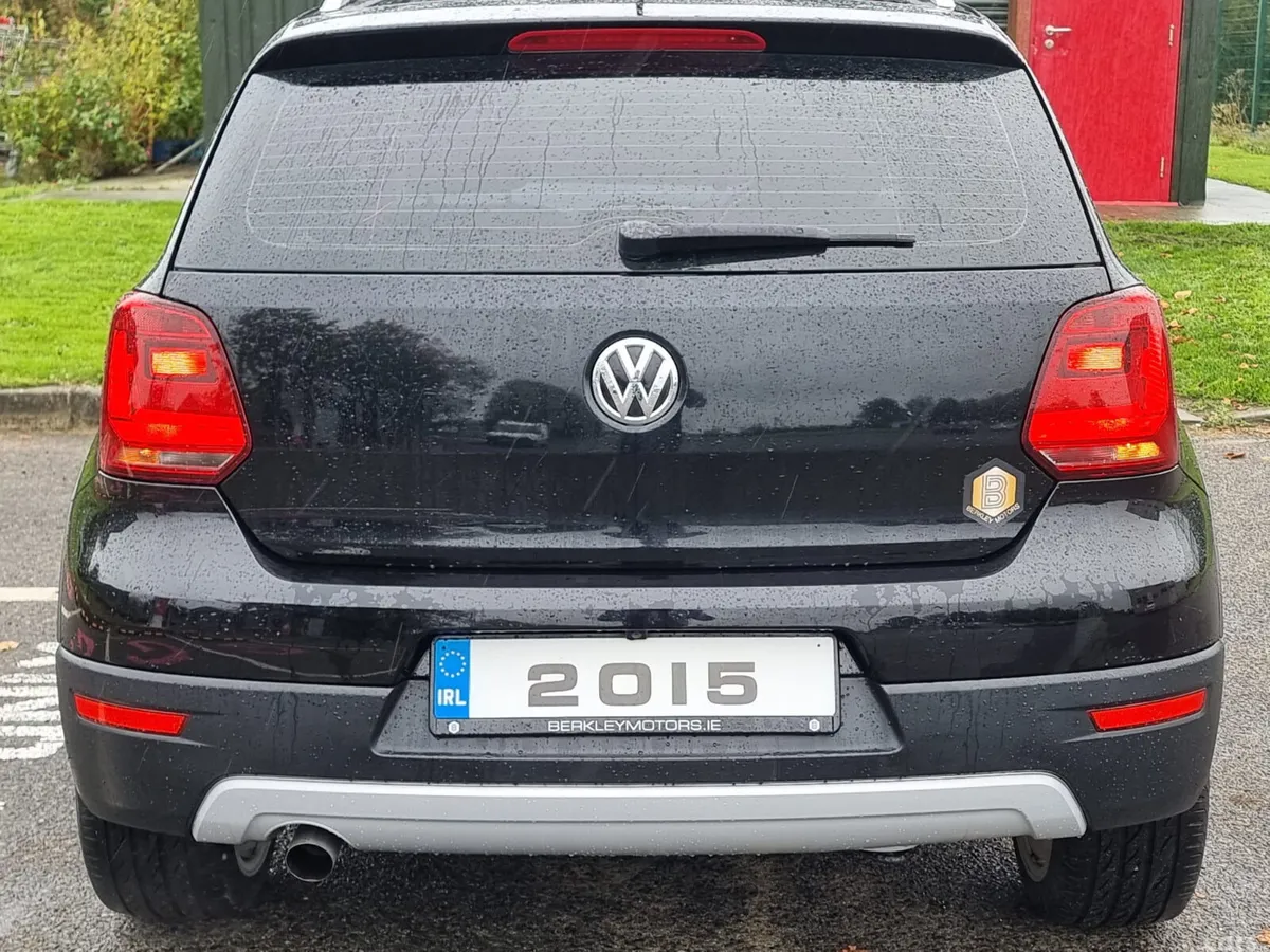 Volkswagen Polo Hatchback, Petrol, 2015, Black