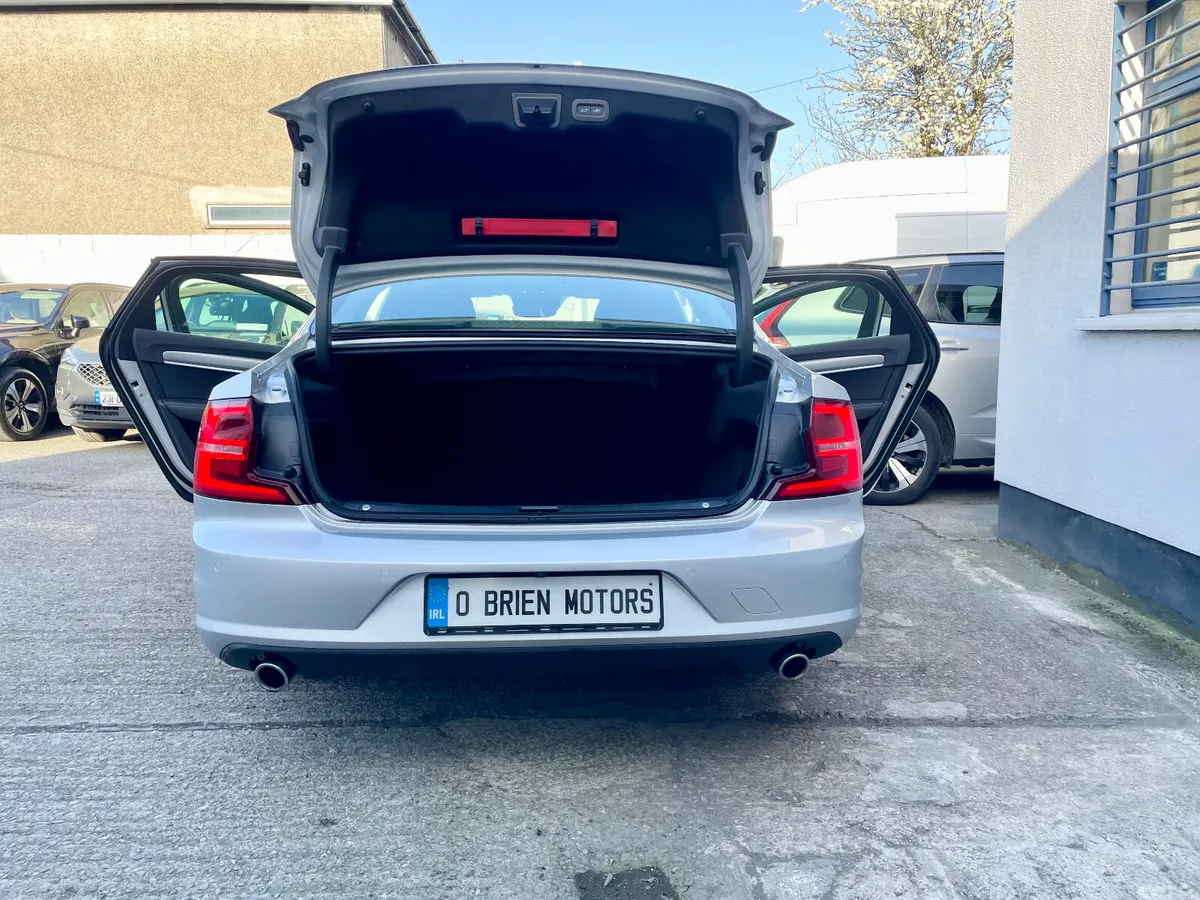 Volvo S90 Saloon, Diesel, 2020, Silver