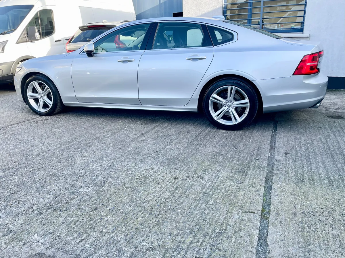 Volvo S90 Saloon, Diesel, 2020, Silver