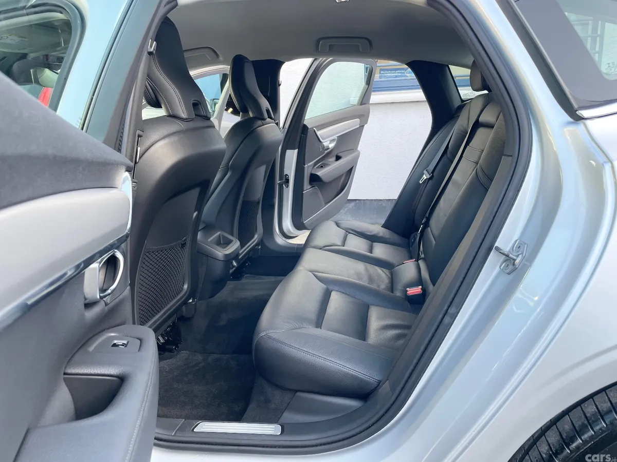 Volvo S90 Saloon, Diesel, 2020, Silver