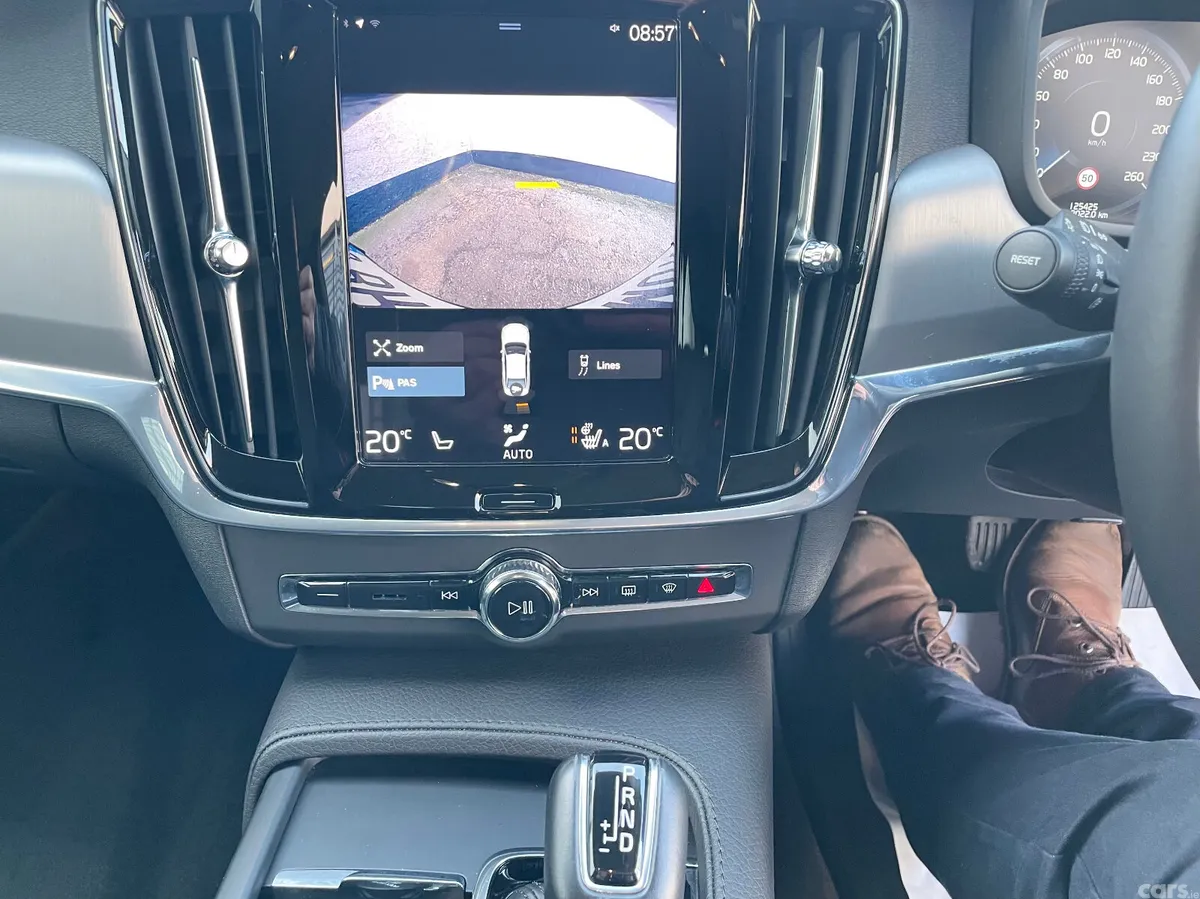 Volvo S90 Saloon, Diesel, 2020, Silver