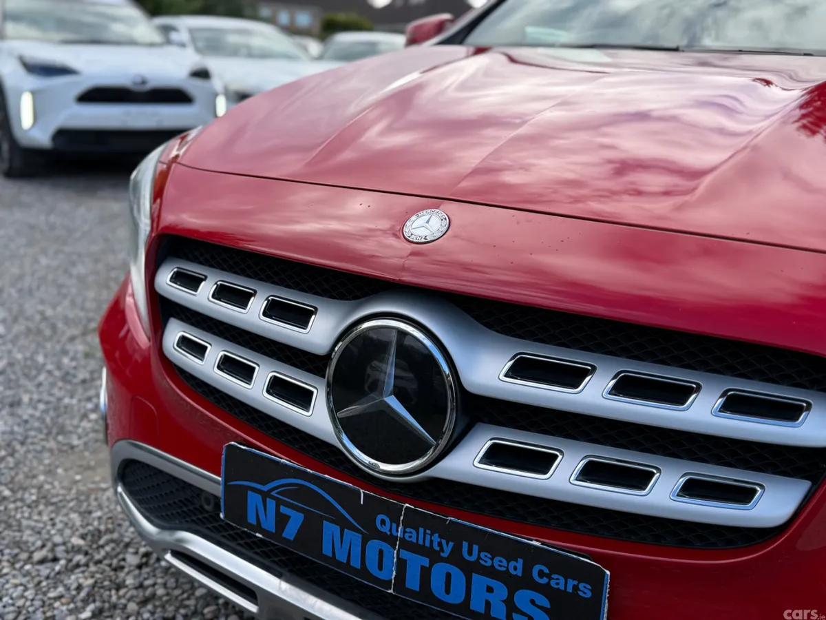Mercedes-Benz GLA SUV, Petrol, 2017, Red