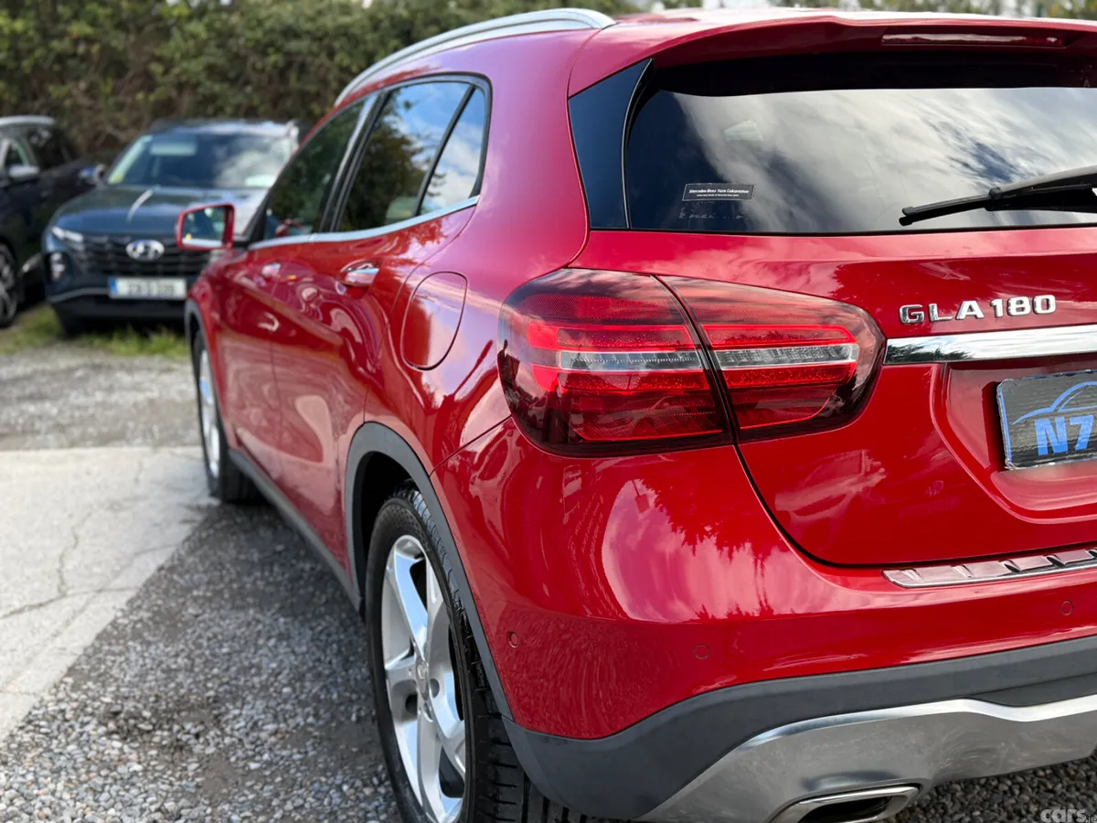 Mercedes-Benz GLA SUV, Petrol, 2017, Red