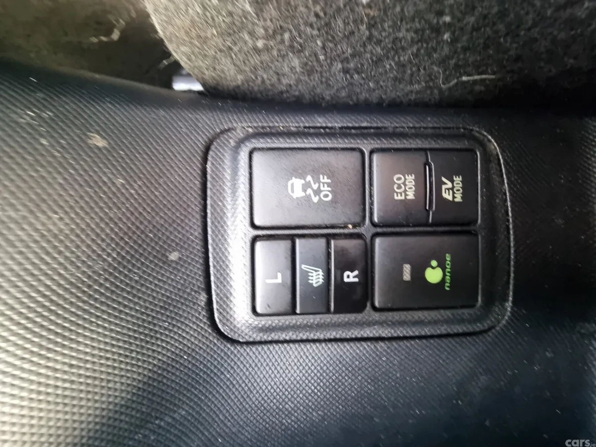 Toyota Aqua Hatchback, Petrol Hybrid, 2020, White