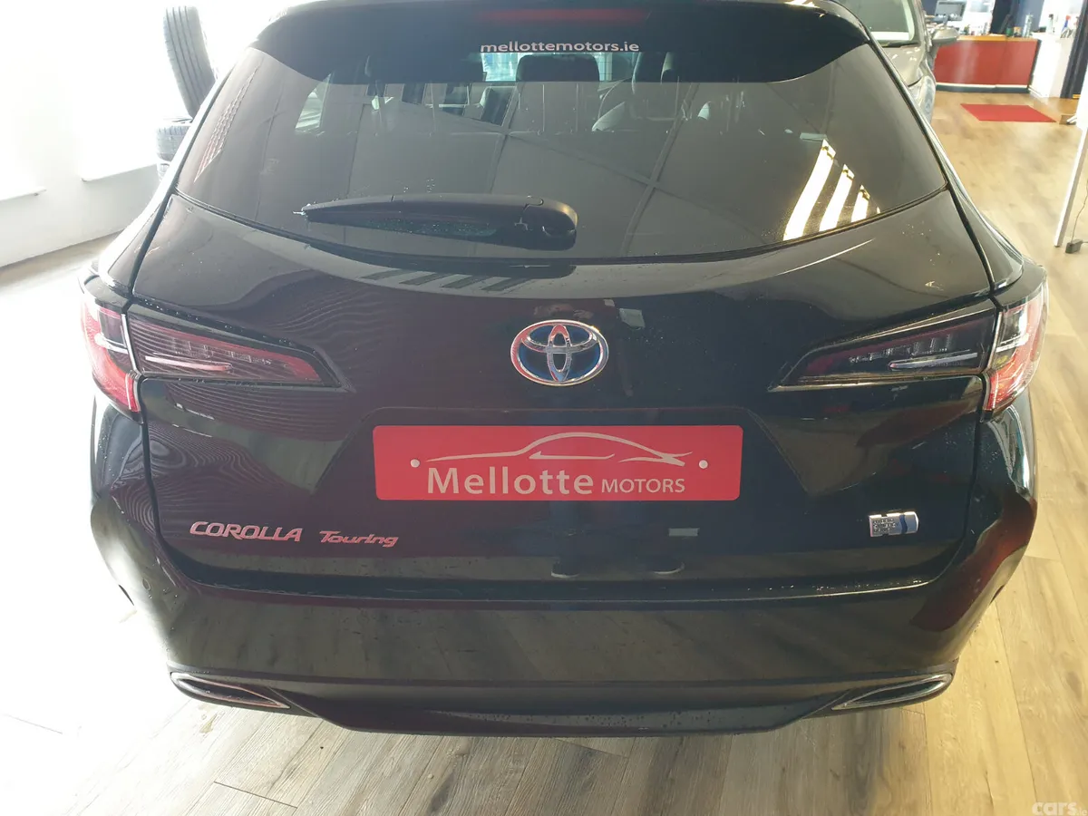 Toyota Corolla Estate, Petrol Hybrid, 2021, Black