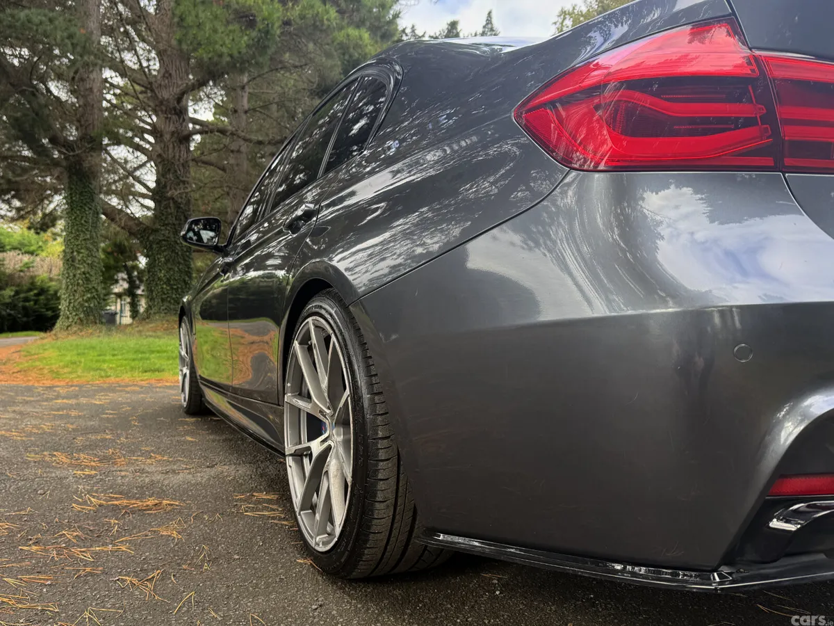 BMW 3-Series Saloon, Petrol Plug-in Hybrid, 2017, Grey