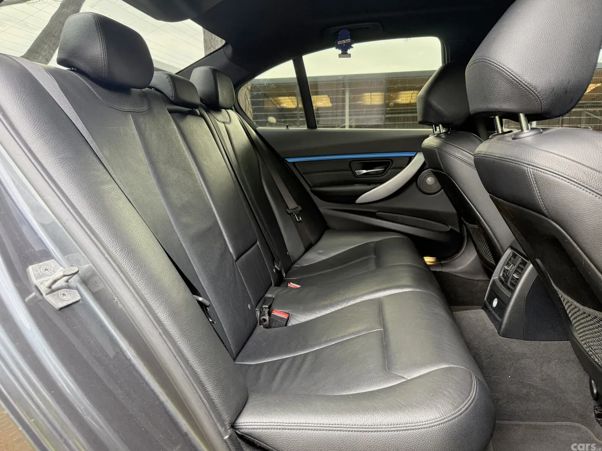 BMW 3-Series Saloon, Petrol Plug-in Hybrid, 2017, Grey