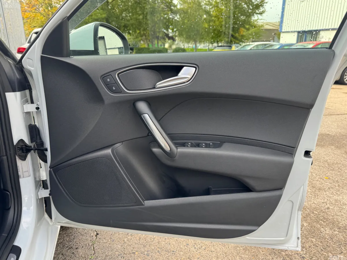 Audi A1 Hatchback, Petrol, 2012, White