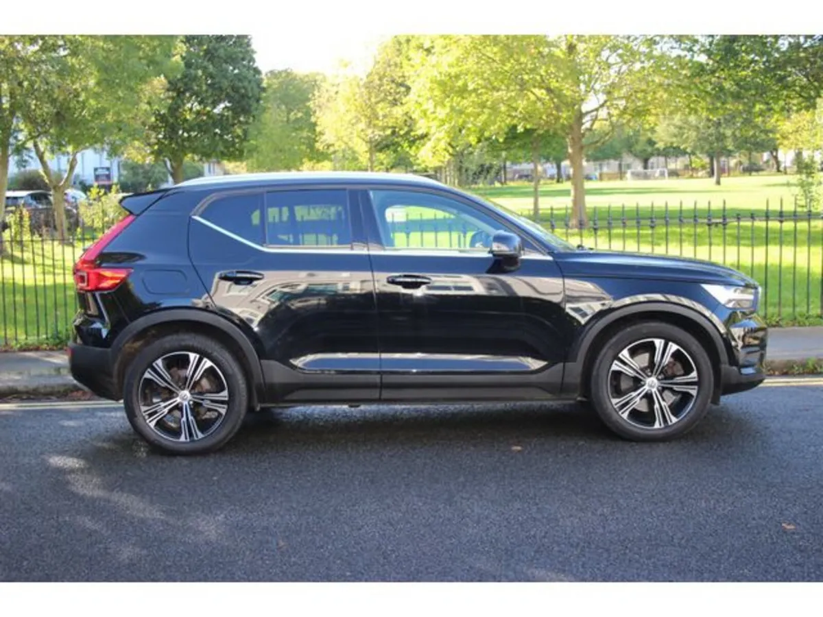 Volvo XC40 Estate, Petrol Hybrid, 2021, Black