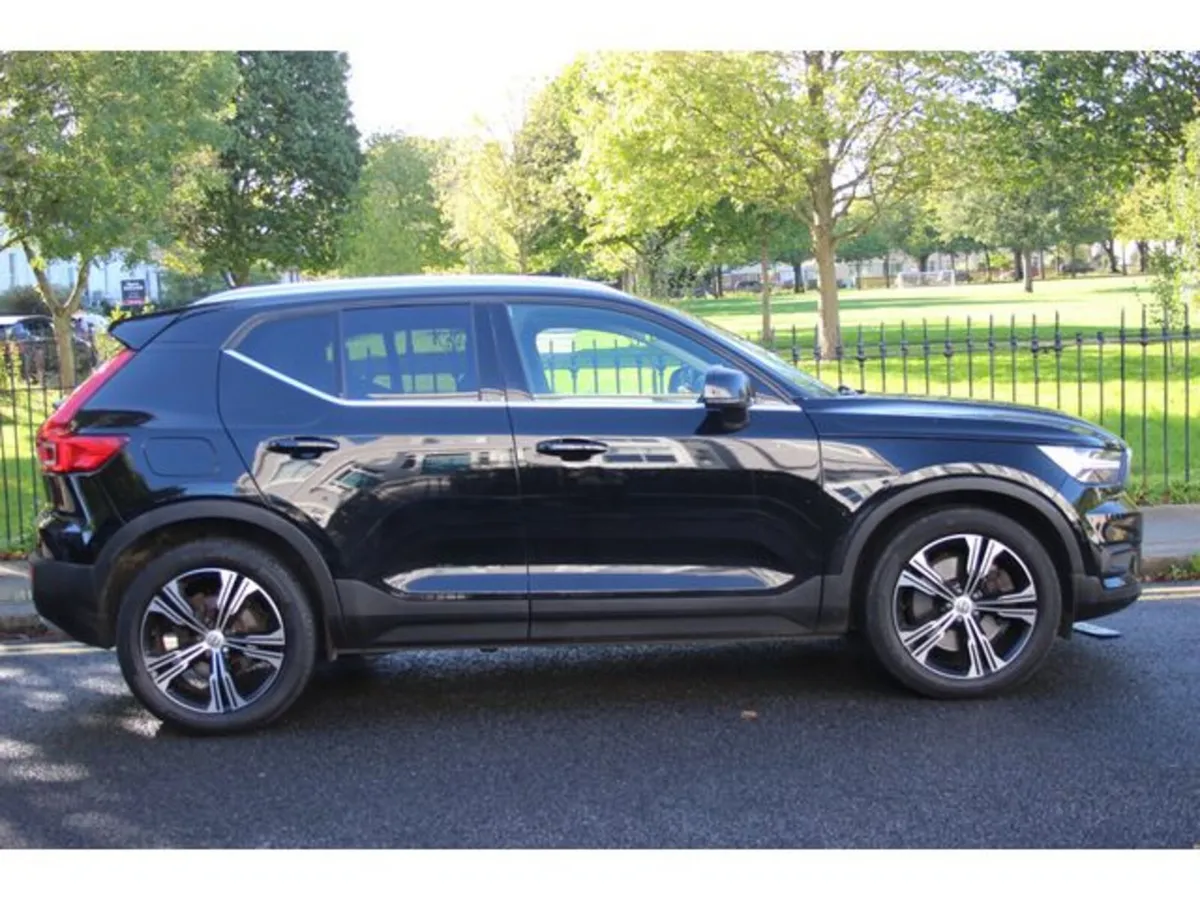 Volvo XC40 Estate, Petrol Hybrid, 2021, Black