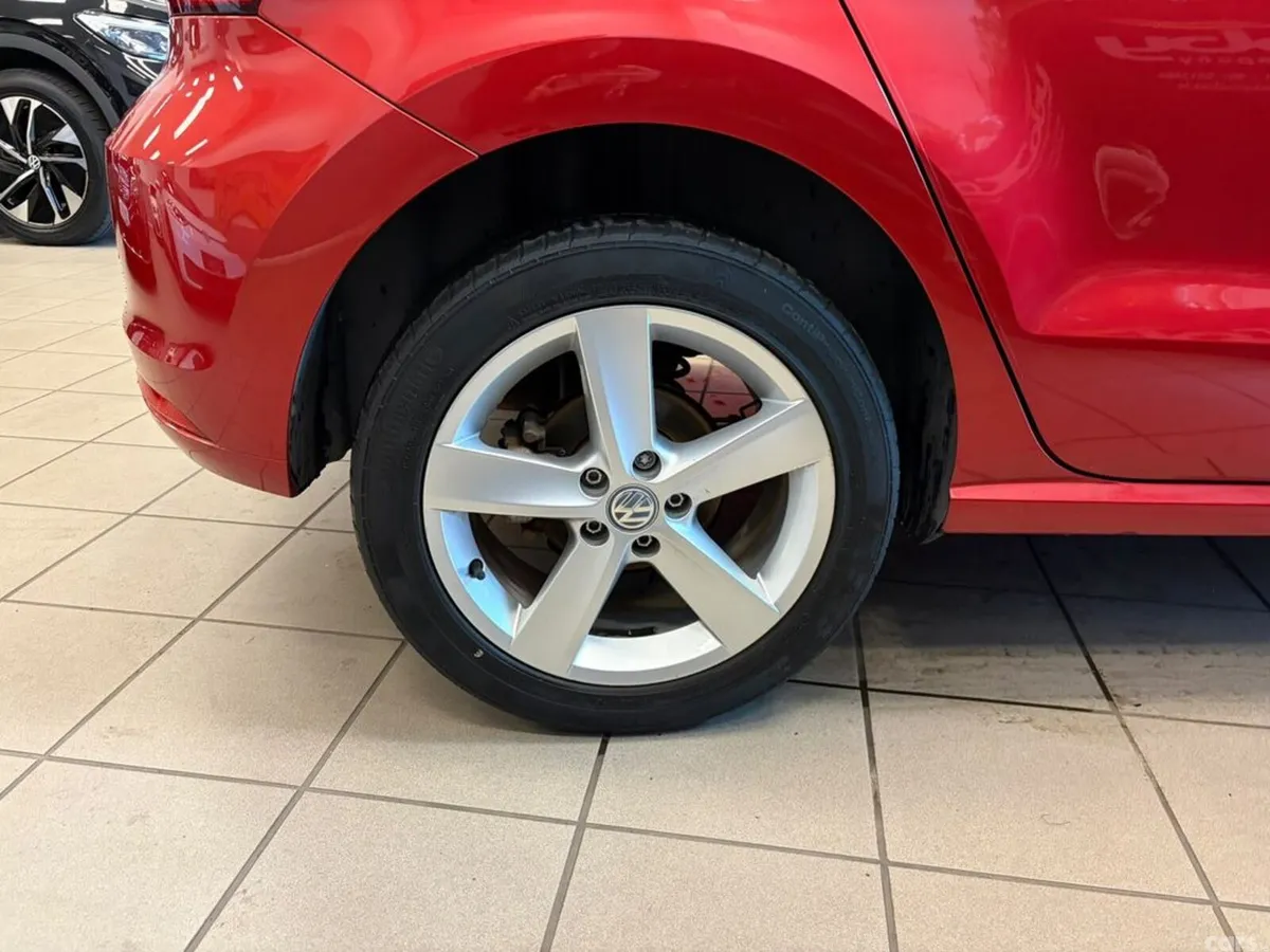 Volkswagen Polo Hatchback, Petrol, 2017, Red