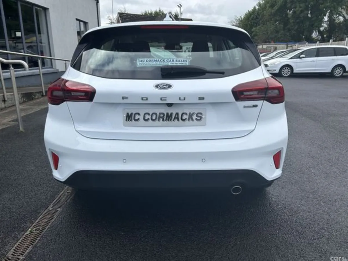 Ford Focus Hatchback, Petrol Hybrid, 2023, White