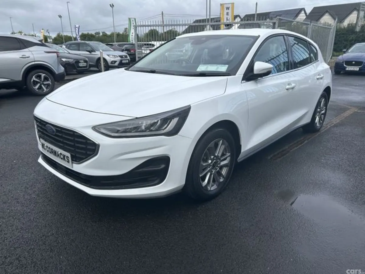 Ford Focus Hatchback, Petrol Hybrid, 2023, White