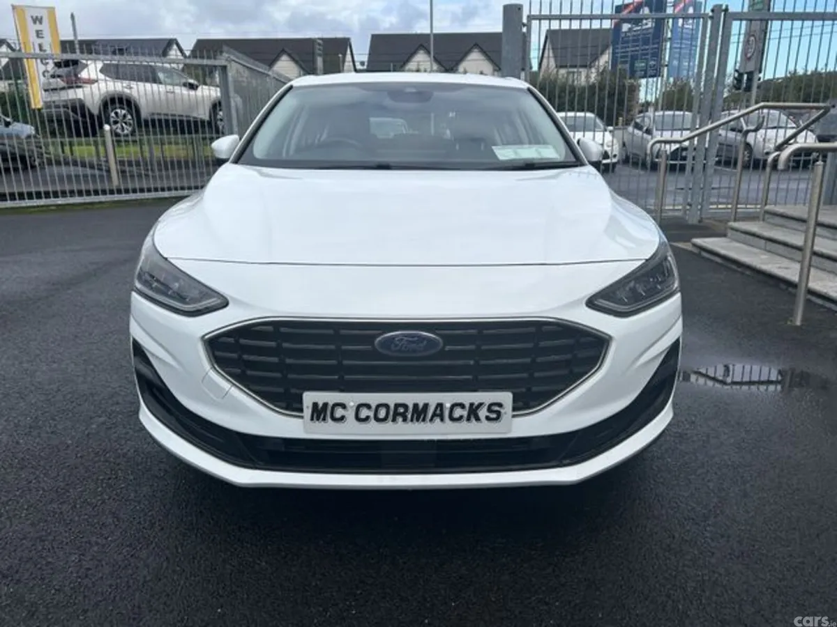 Ford Focus Hatchback, Petrol Hybrid, 2023, White