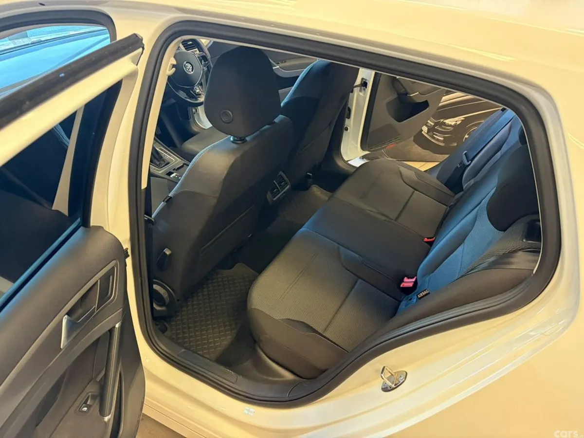 Volkswagen Golf Hatchback, Petrol, 2013, White