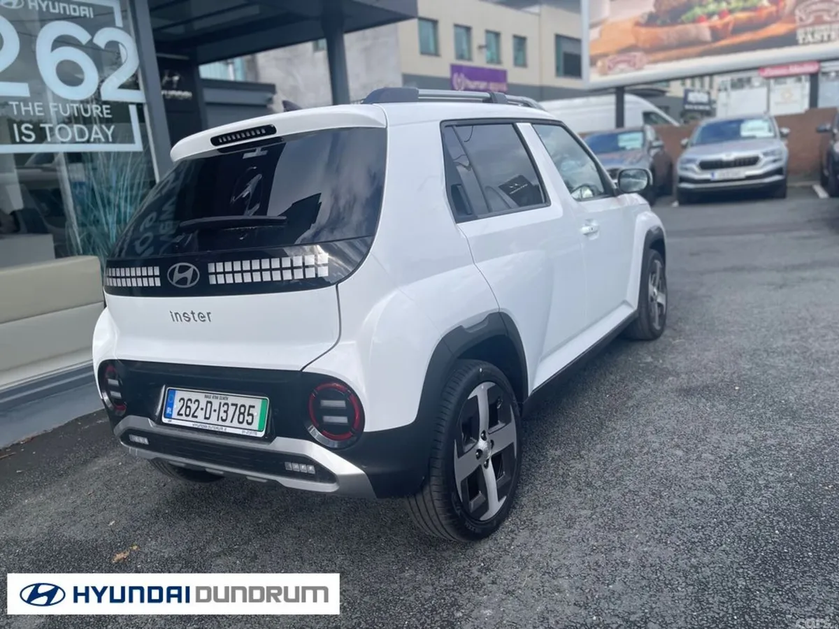 Hyundai INSTER MPV, Electric, 2026, White