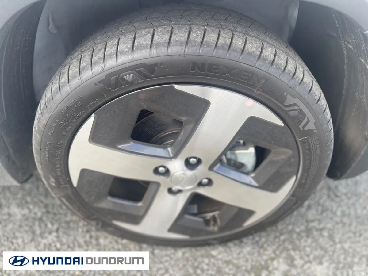 Hyundai INSTER MPV, Electric, 2026, White