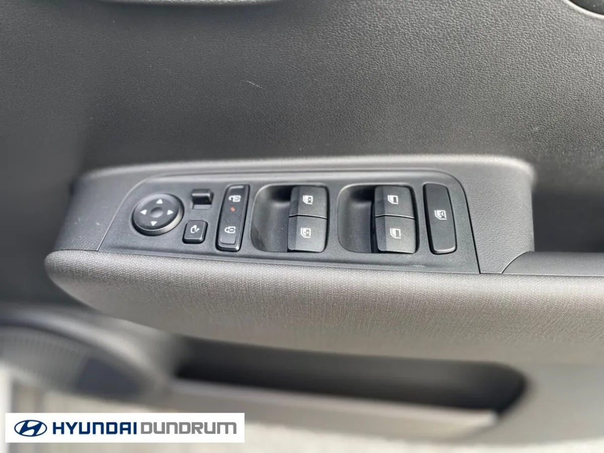 Hyundai INSTER MPV, Electric, 2026, White