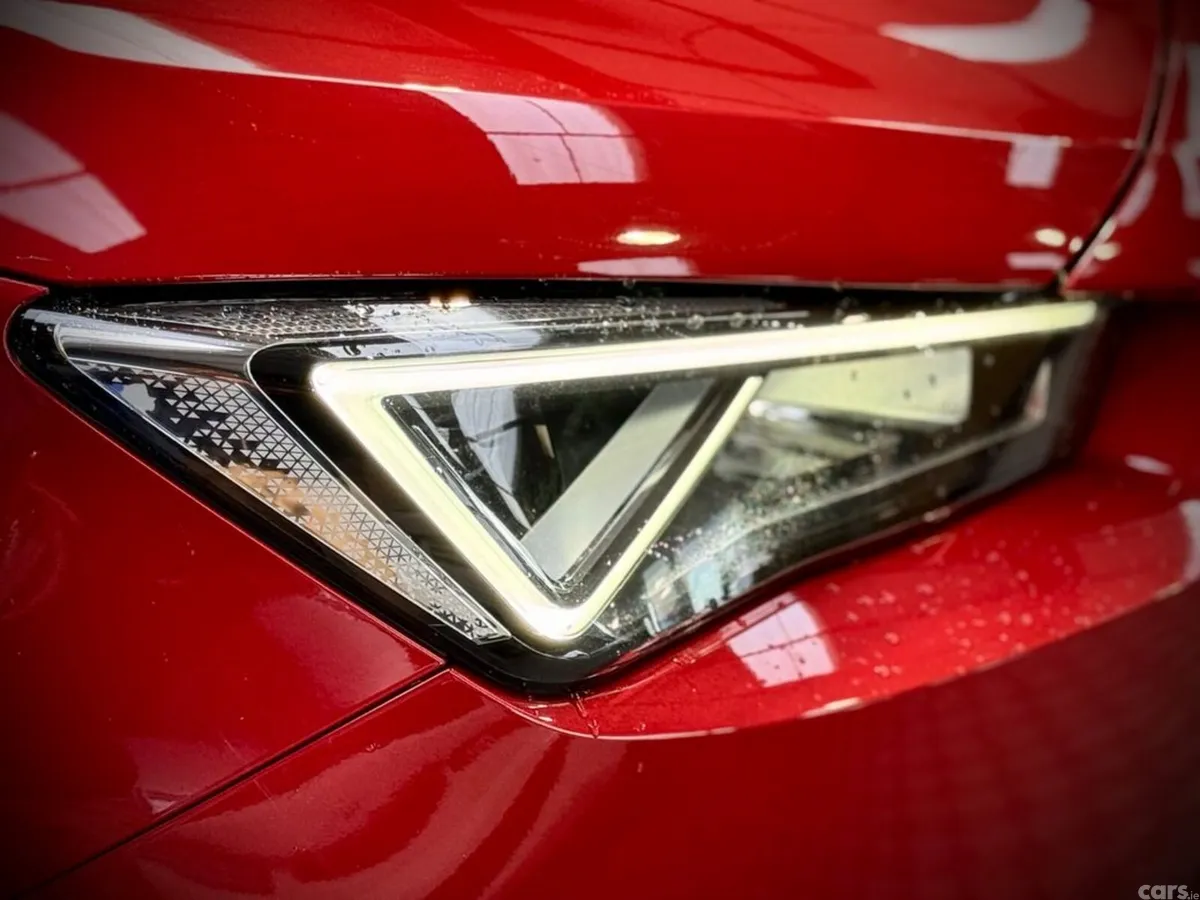SEAT Tarraco Estate, Diesel, 2022, Red