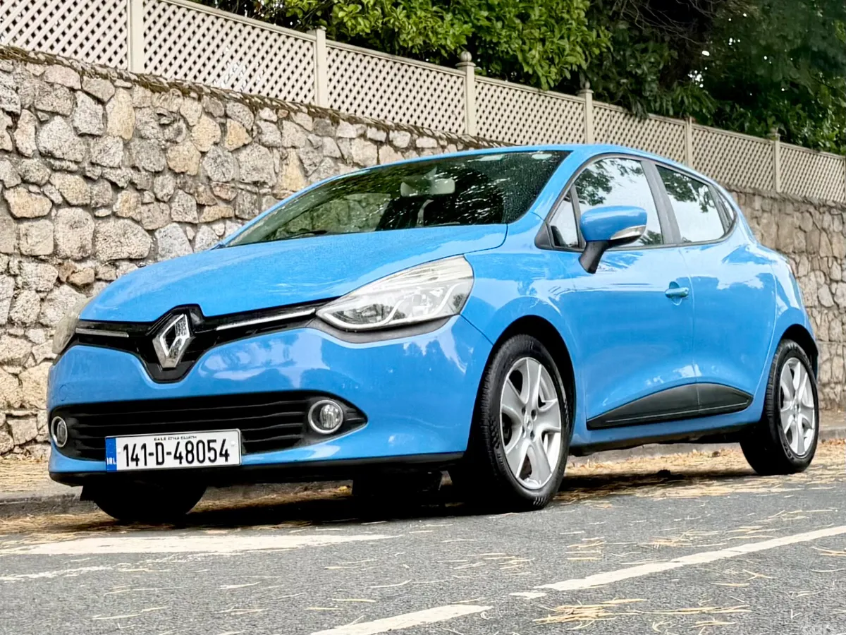 Renault Clio Hatchback, Petrol, 2014, Blue