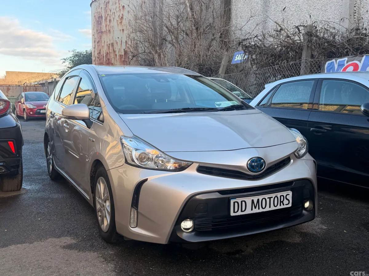 Toyota Prius Hatchback, Petrol Hybrid, 2018, Beige