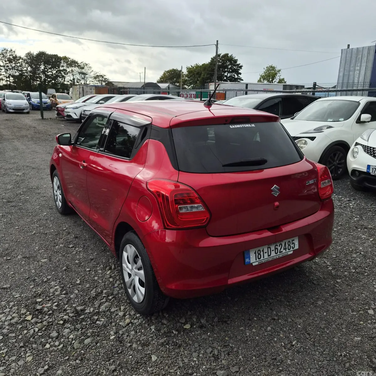 Suzuki Swift Hatchback, Petrol, 2018, Red