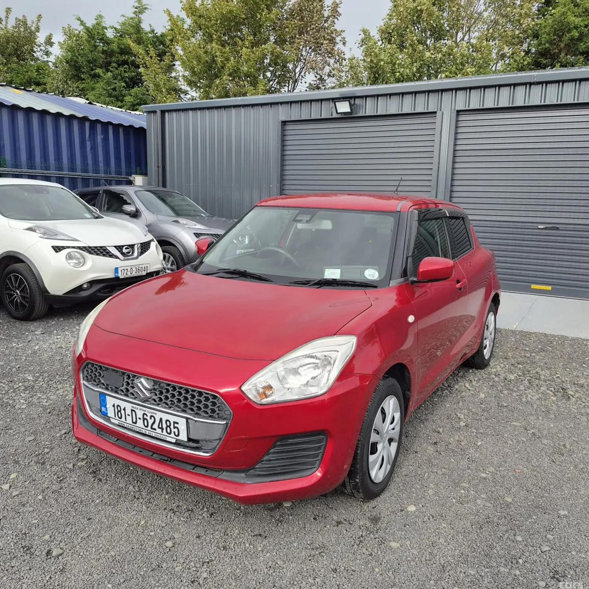 Suzuki Swift Hatchback, Petrol, 2018, Red