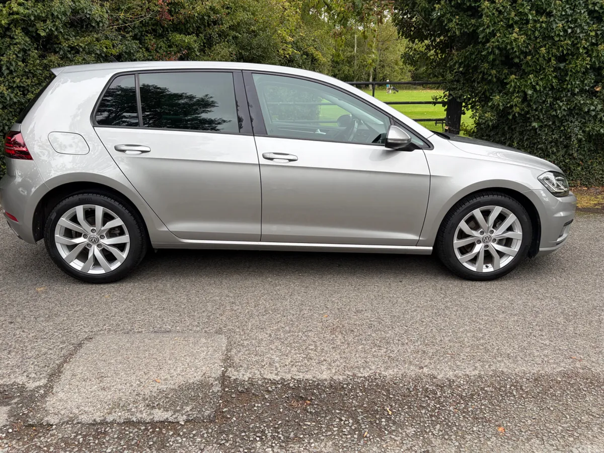 Volkswagen Golf Hatchback, Petrol, 2018, Silver