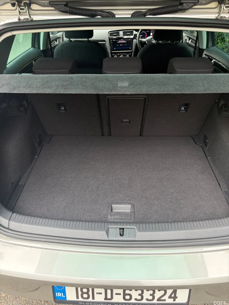 Volkswagen Golf Hatchback, Petrol, 2018, Silver
