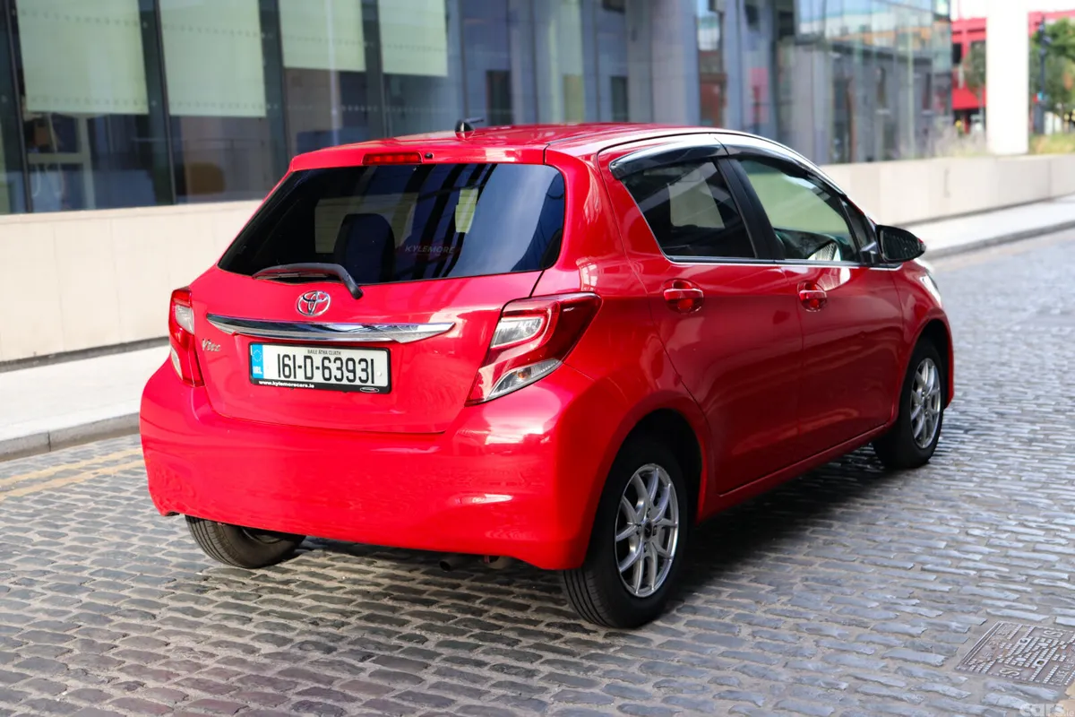 Toyota Vitz Hatchback, Petrol, 2016, Red