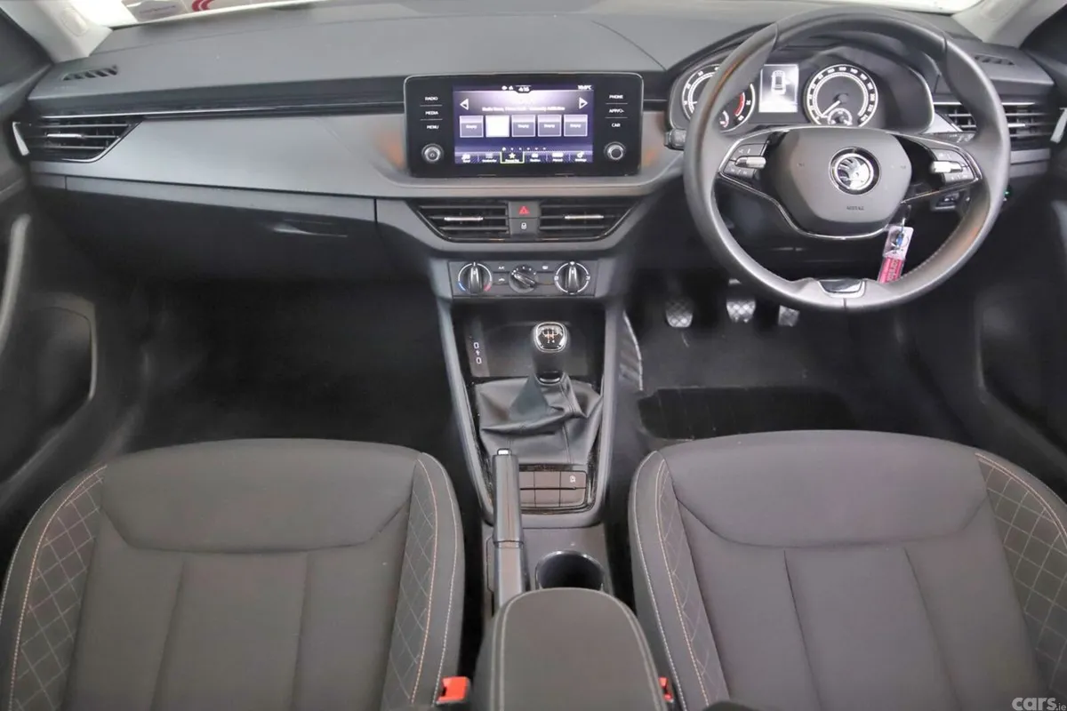 Skoda Kamiq Hatchback, Petrol, 2024, Grey