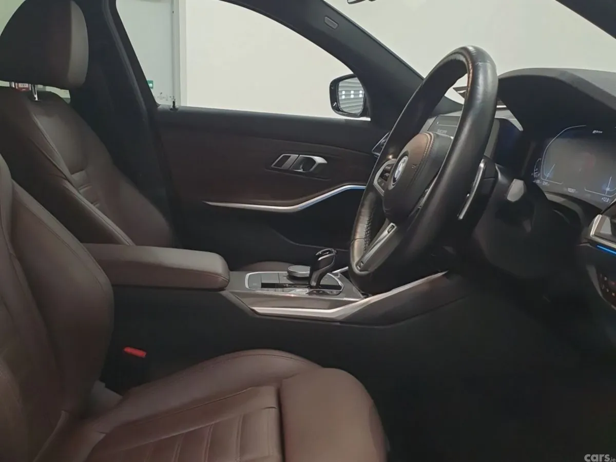 BMW 3-Series Saloon, Petrol Plug-in Hybrid, 2022, Grey