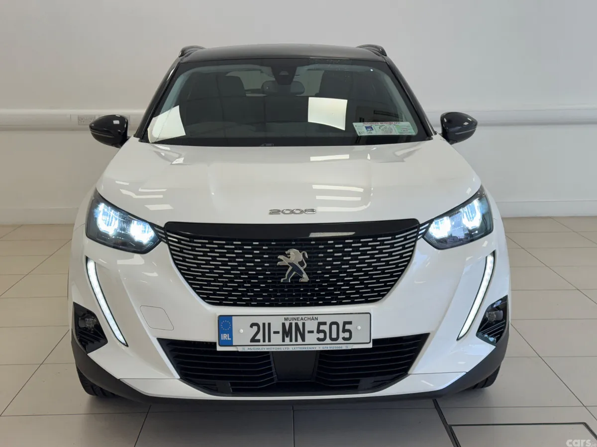 Peugeot 2008 MPV, Petrol, 2021, White