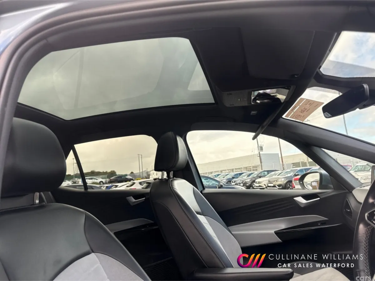 Volkswagen ID.3 Hatchback, Electric, 2022, Blue