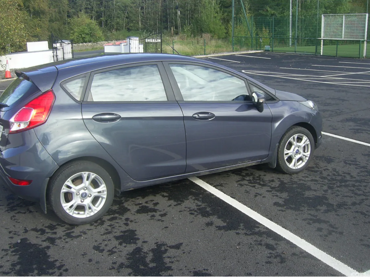 Ford Fiesta Hatchback, Petrol, 2015, Blue