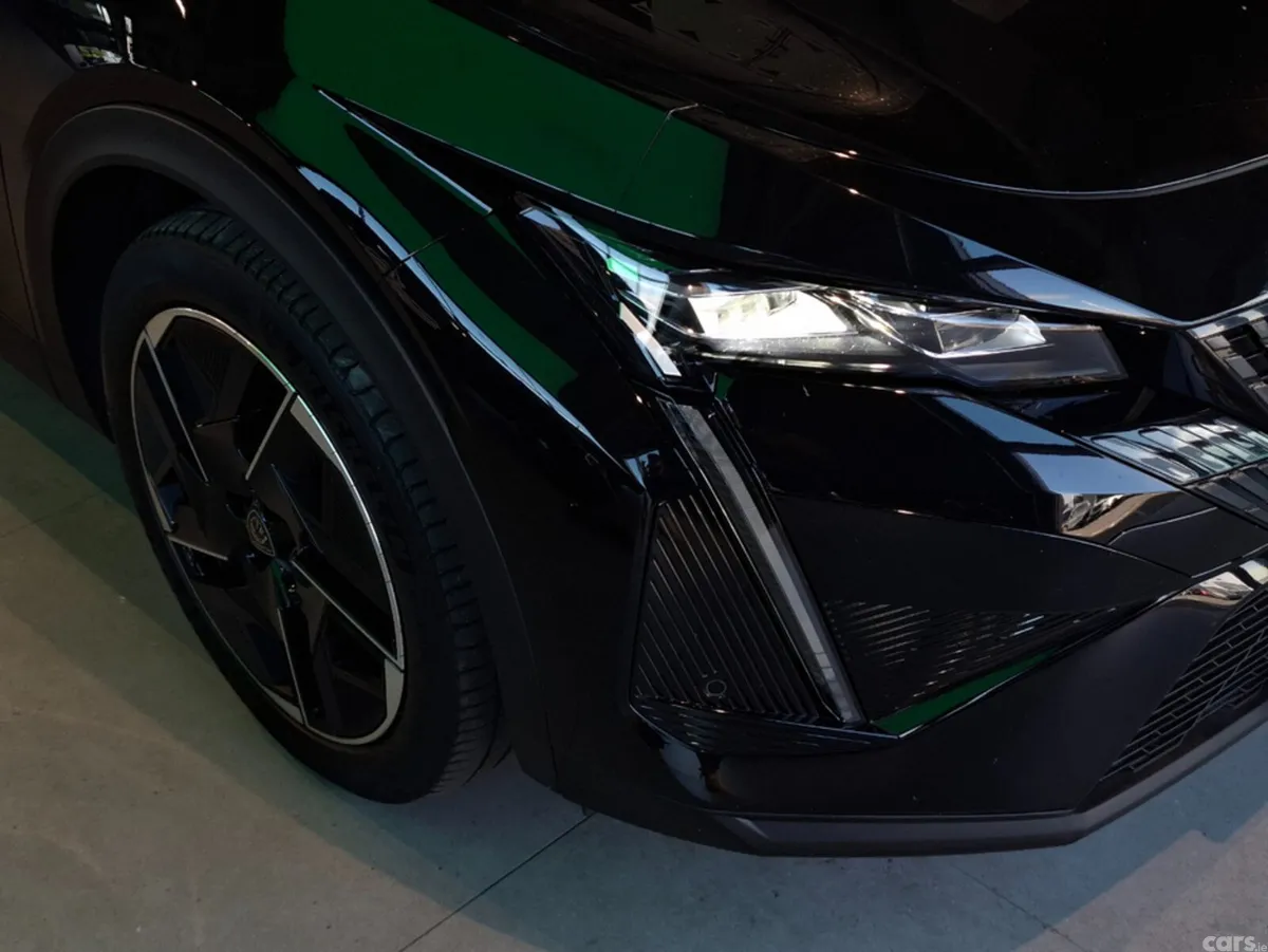 Peugeot 408 Hatchback, Petrol, 2024, Black