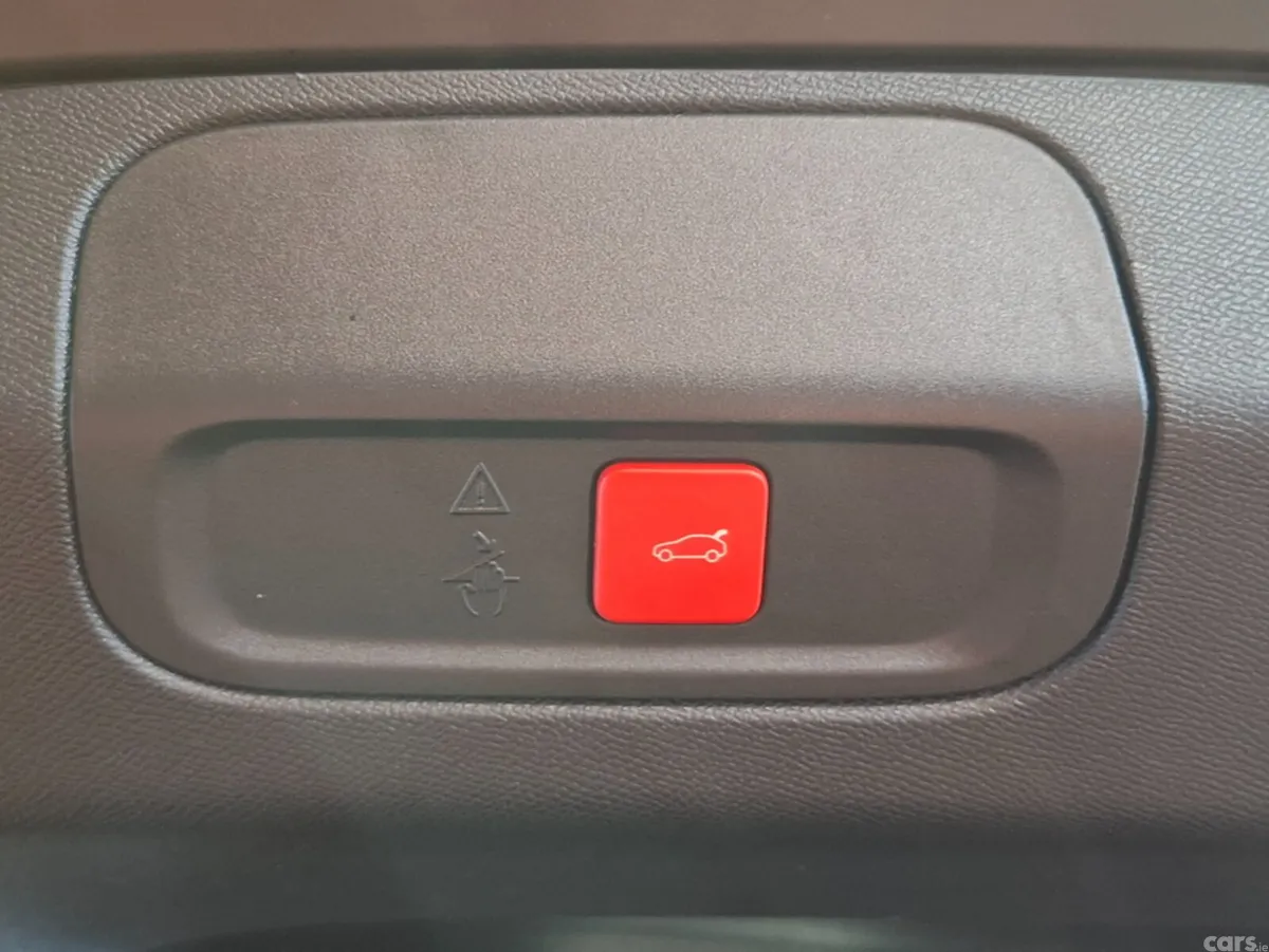 Peugeot 408 Hatchback, Petrol, 2024, Black