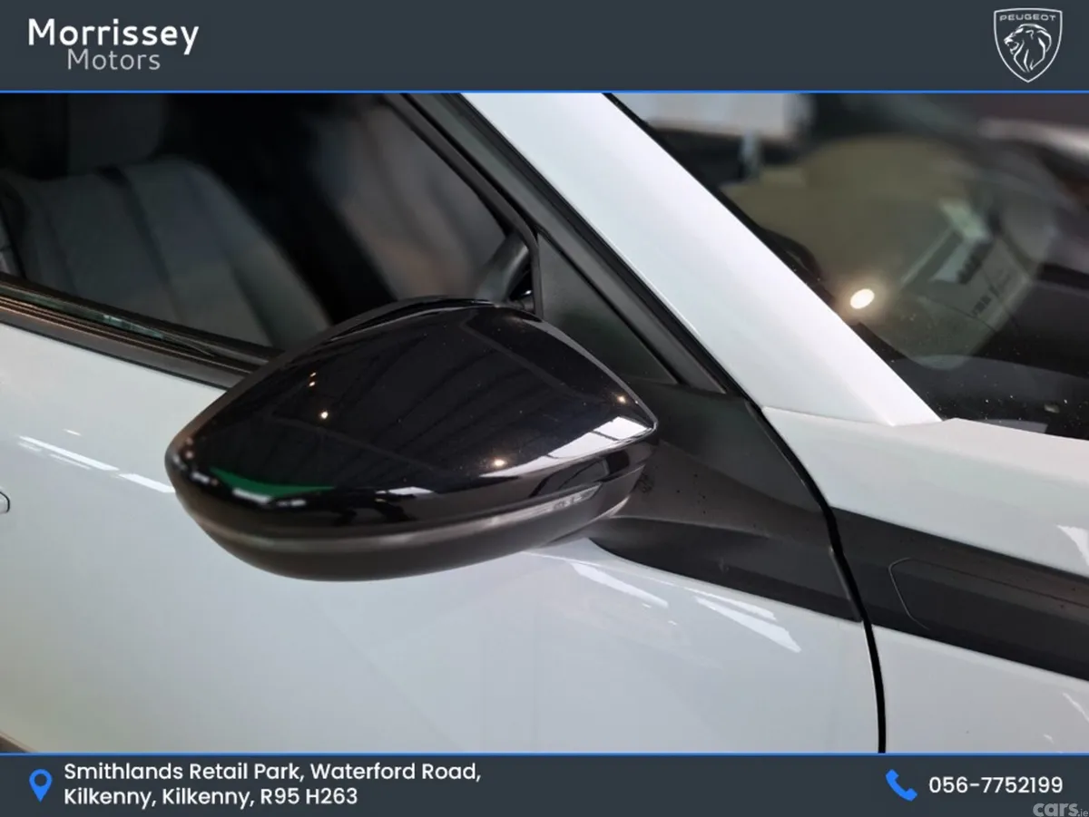 Peugeot 2008 MPV, Petrol, 2025, White