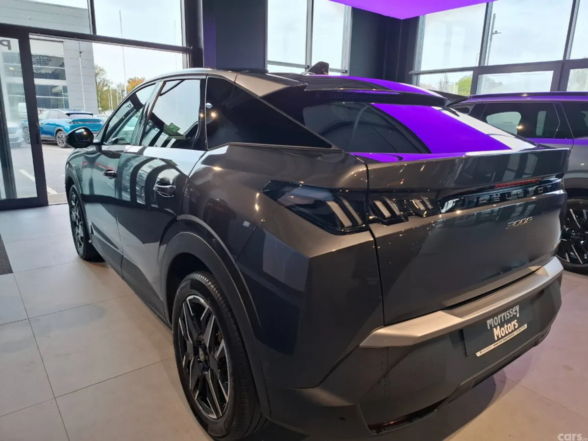 Peugeot 3008 MPV, Petrol, 2025, Grey