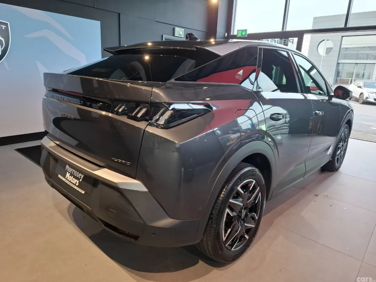Peugeot 3008 MPV, Petrol, 2025, Grey