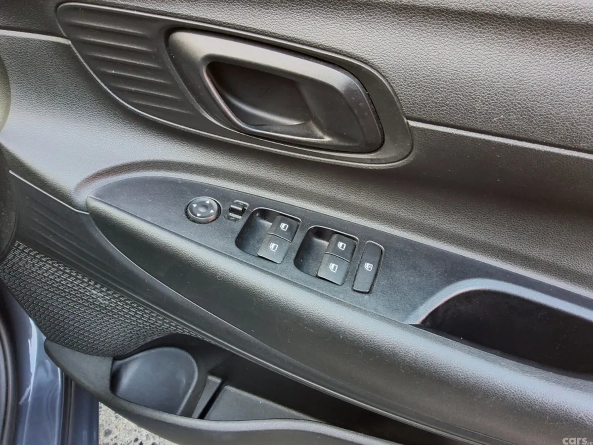 Hyundai i20 Hatchback, Petrol, 2022, Grey