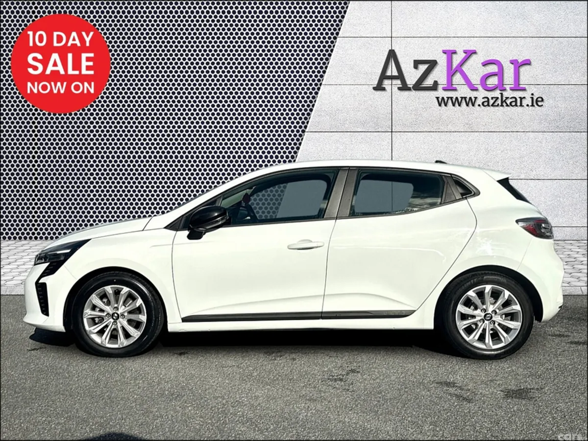 Renault Clio Hatchback, Petrol, 2024, White