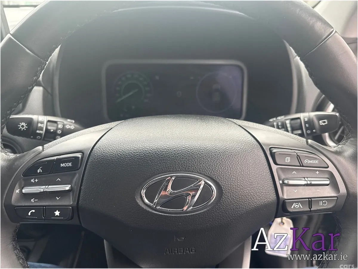 Hyundai KONA Hatchback, Diesel, 2021, Black