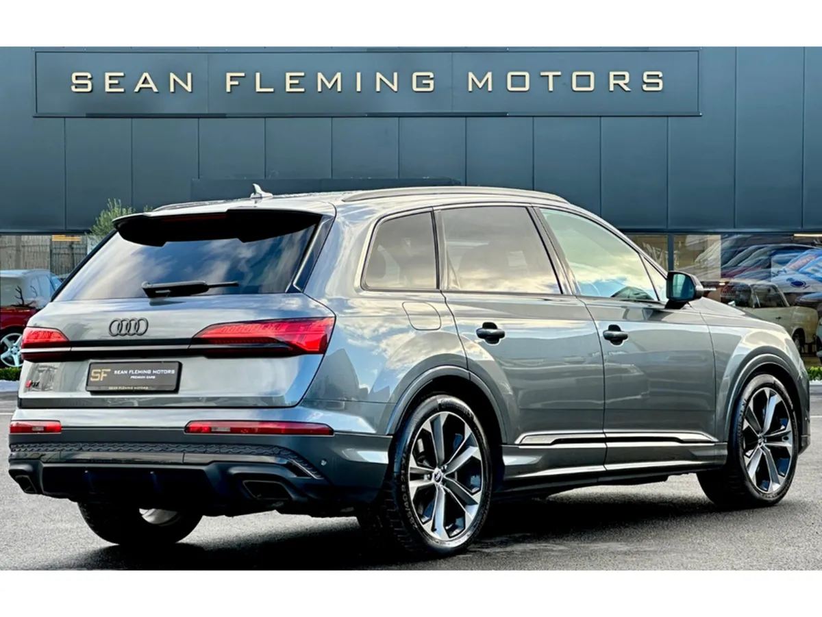 Audi Q7 SUV, Petrol Hybrid, 2024, Grey