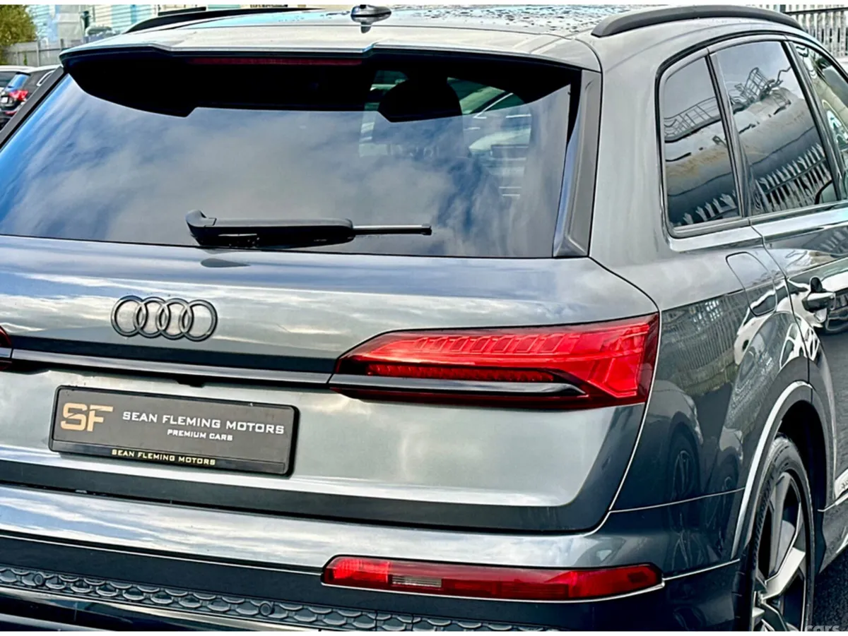 Audi Q7 SUV, Petrol Hybrid, 2024, Grey