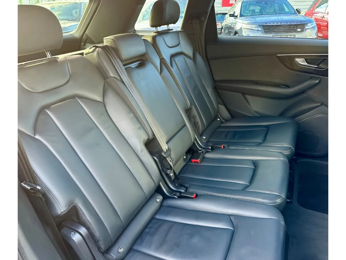 Audi Q7 SUV, Petrol Hybrid, 2024, Grey