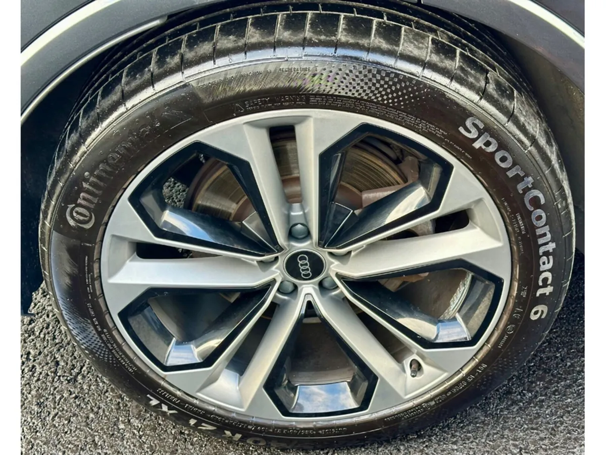 Audi Q7 SUV, Petrol Hybrid, 2024, Grey