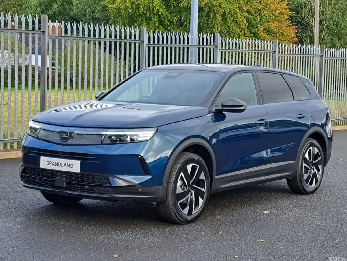 Opel Grandland SUV, Petrol Hybrid, 2027, Blue