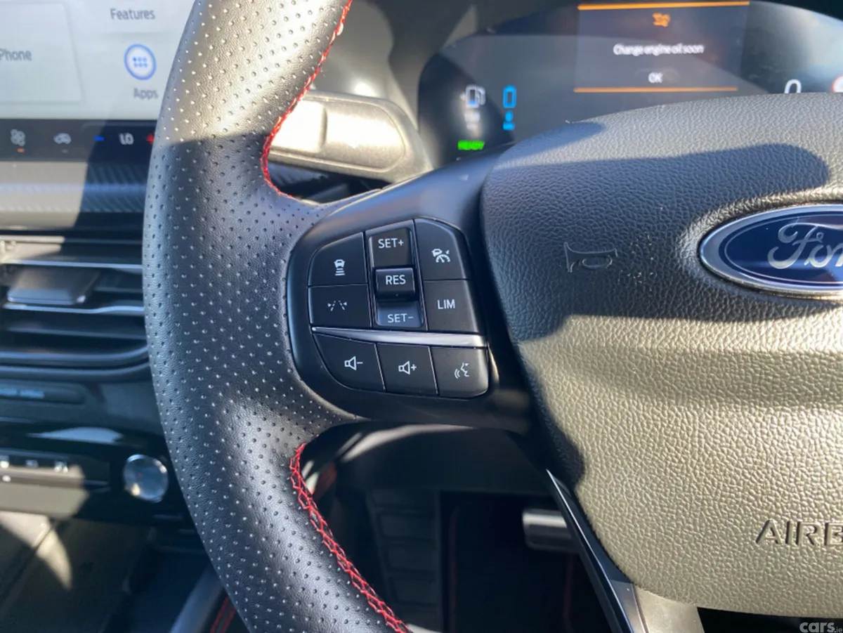 Ford Kuga MPV, Petrol Plug-in Hybrid, 2024, Grey