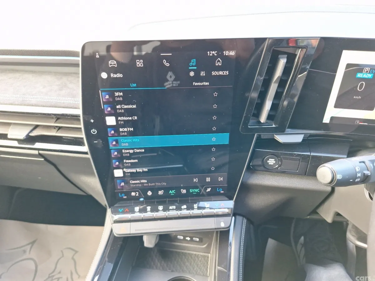 Renault Austral SUV, Petrol, 2024, Red
